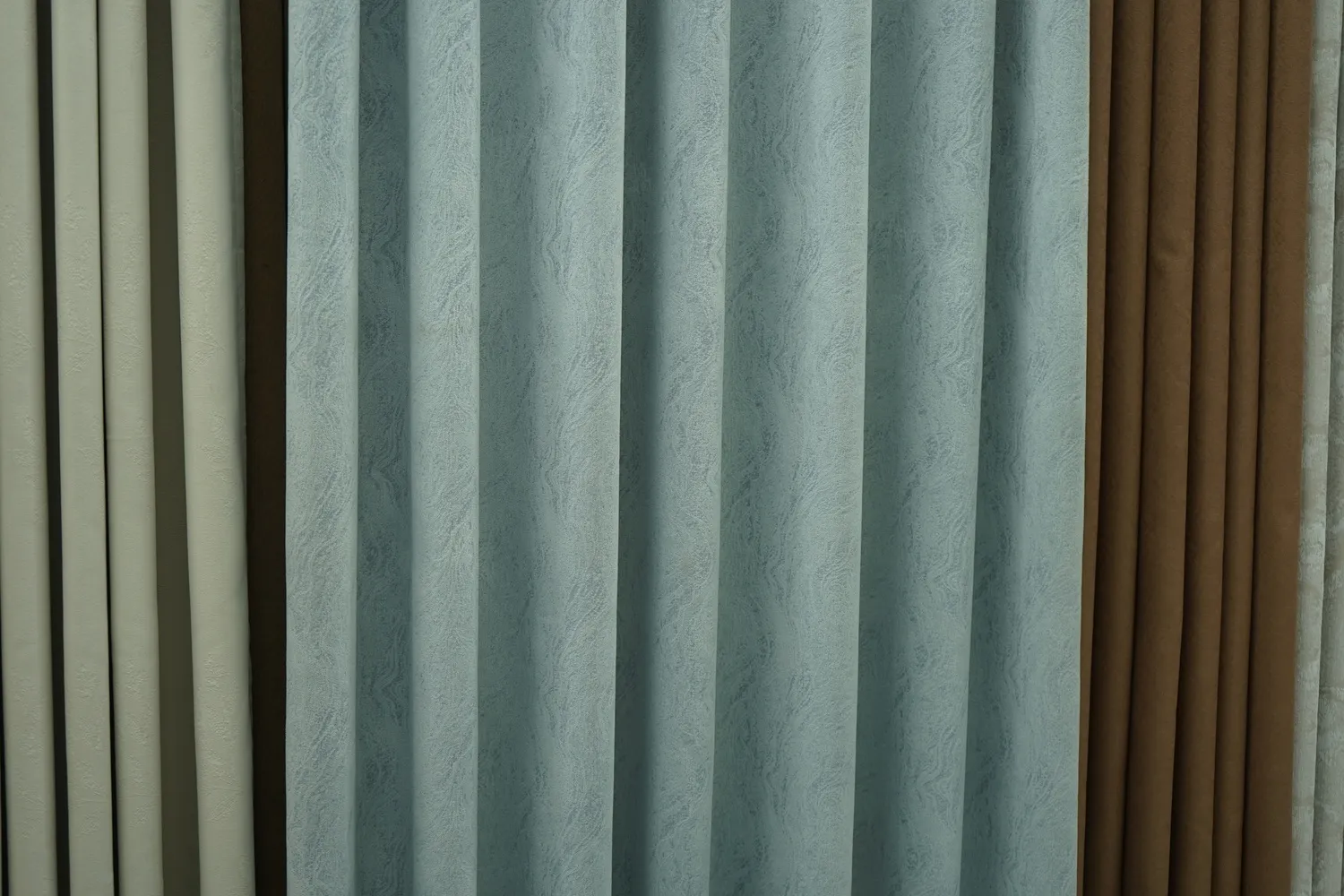 Luxury solid curtain Luxury Solid Curtain - ST01 - Image 1